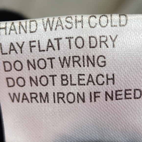 Belldini Black Long Sleeves w/ Gold Grommet Accents Top Size Medium - Picture 9 of 9